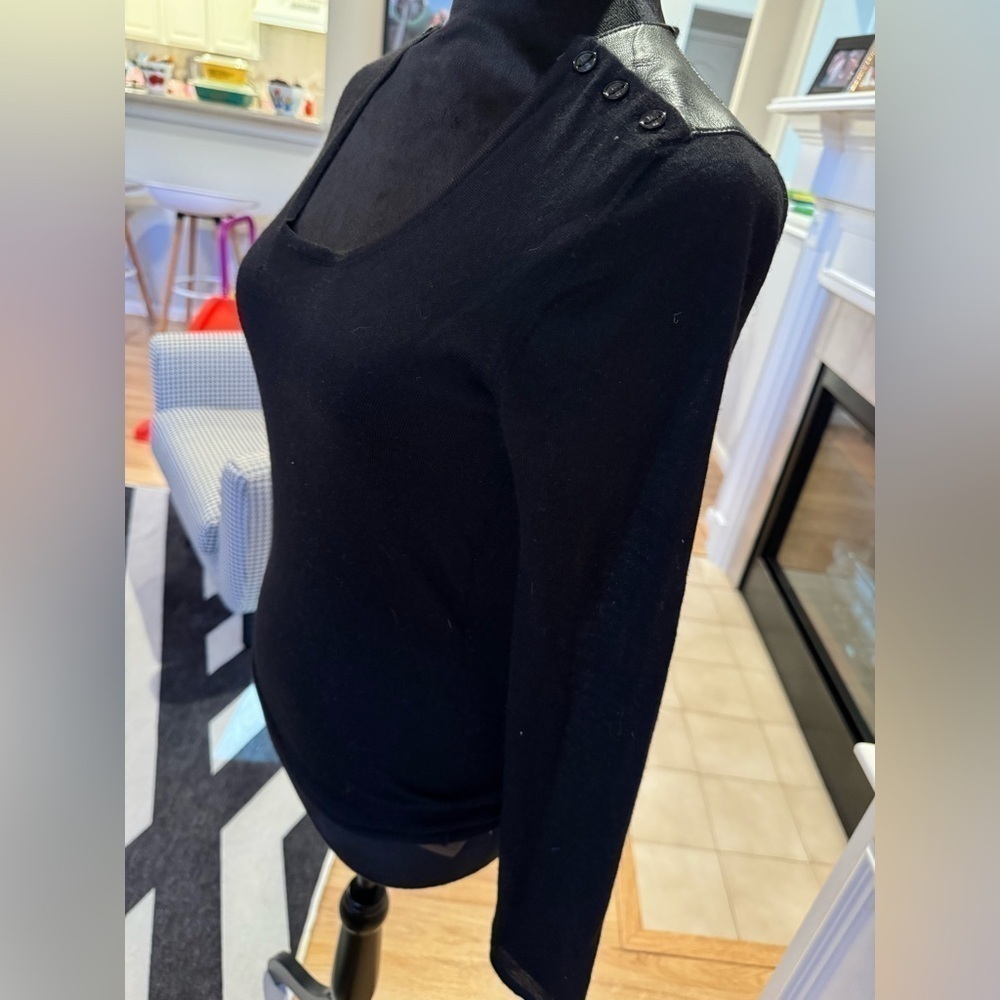 LOEWE Authentic Cashmere/Silk Black Top Leather Button Shoulder Detail (FLAWED)